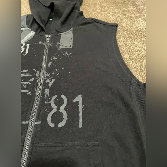 MINT CONDITION GUESS SLEEVELESS HOODIE VEST BLACK SIZE XL PERFECT CONDITION RARE - Picture 6 of 13